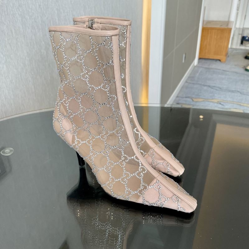 G*u*i boots